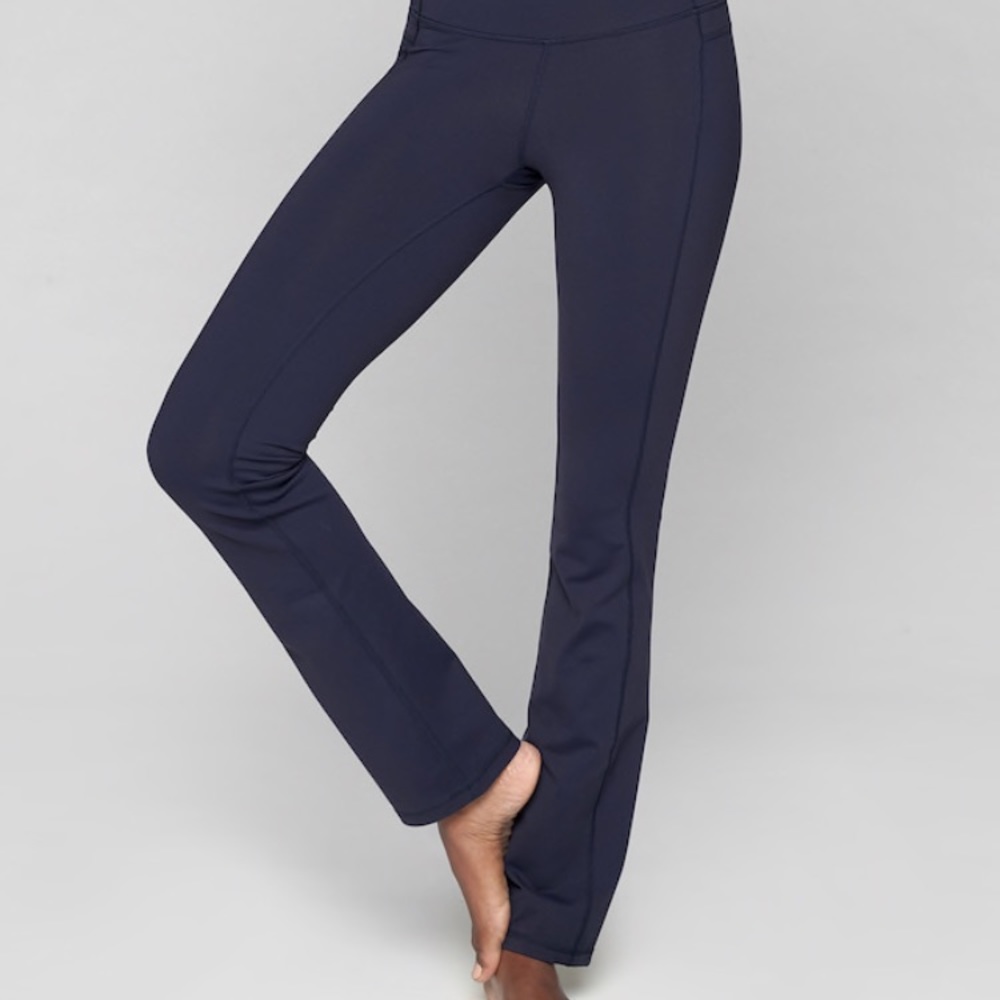 Athleta Straight Up Pant in Navy. Size MP.
